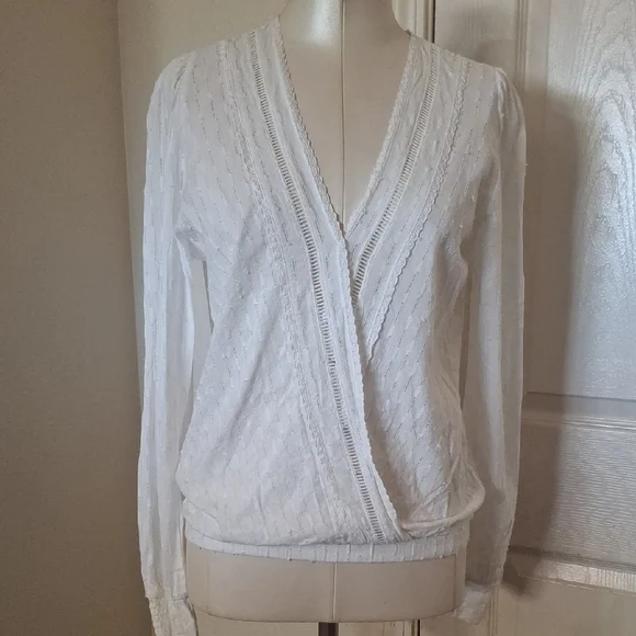 Evereve Beautiful White Women's Top Sz M - Picture 3 of 12